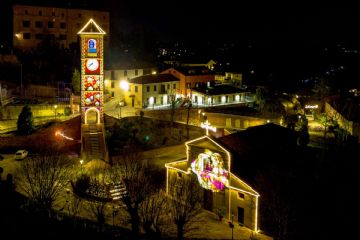 vista su centro storico con drone